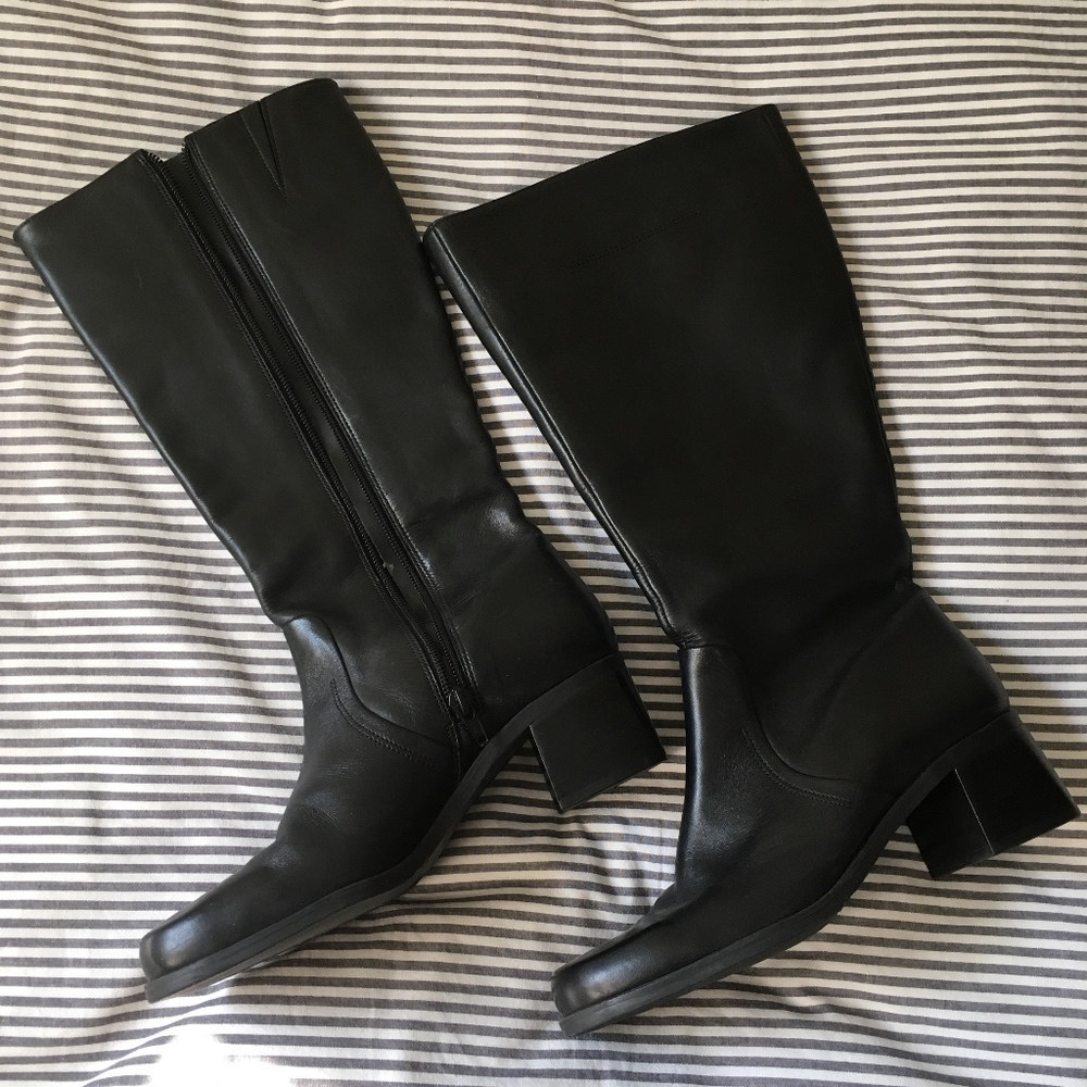 NWOT Naturalizer Wide Knee High Leather Boot 7W
